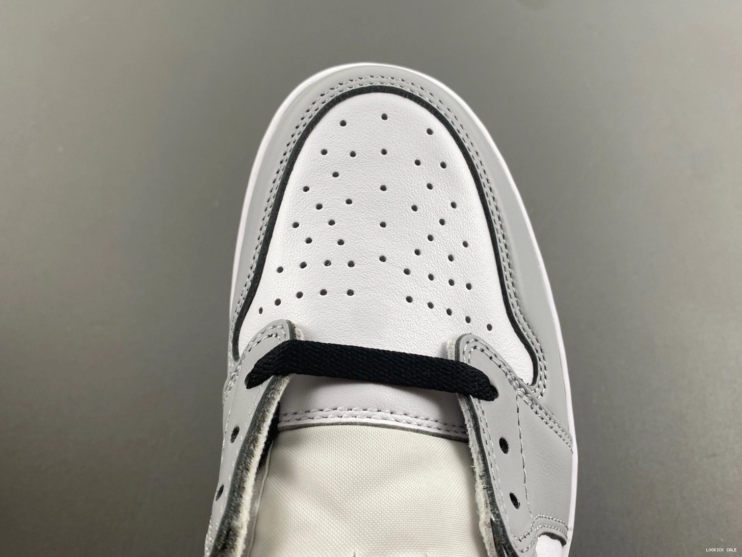 Rep Air 1  CZ0790-110 Jordan Low OG Barons 0516